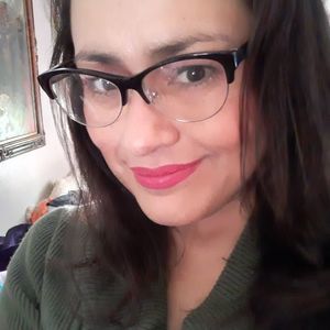 Meet your Posher, Lena